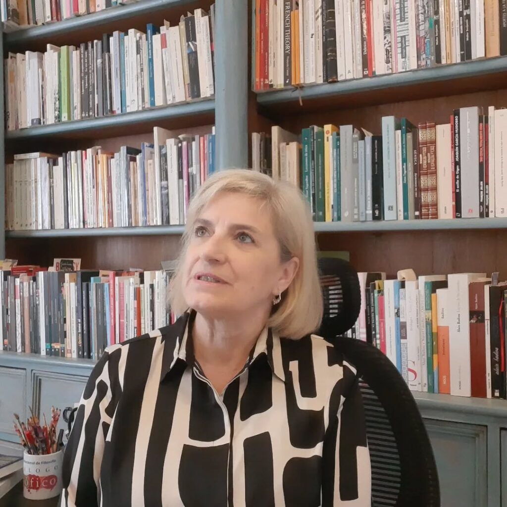 Angelina Uzin Olleros